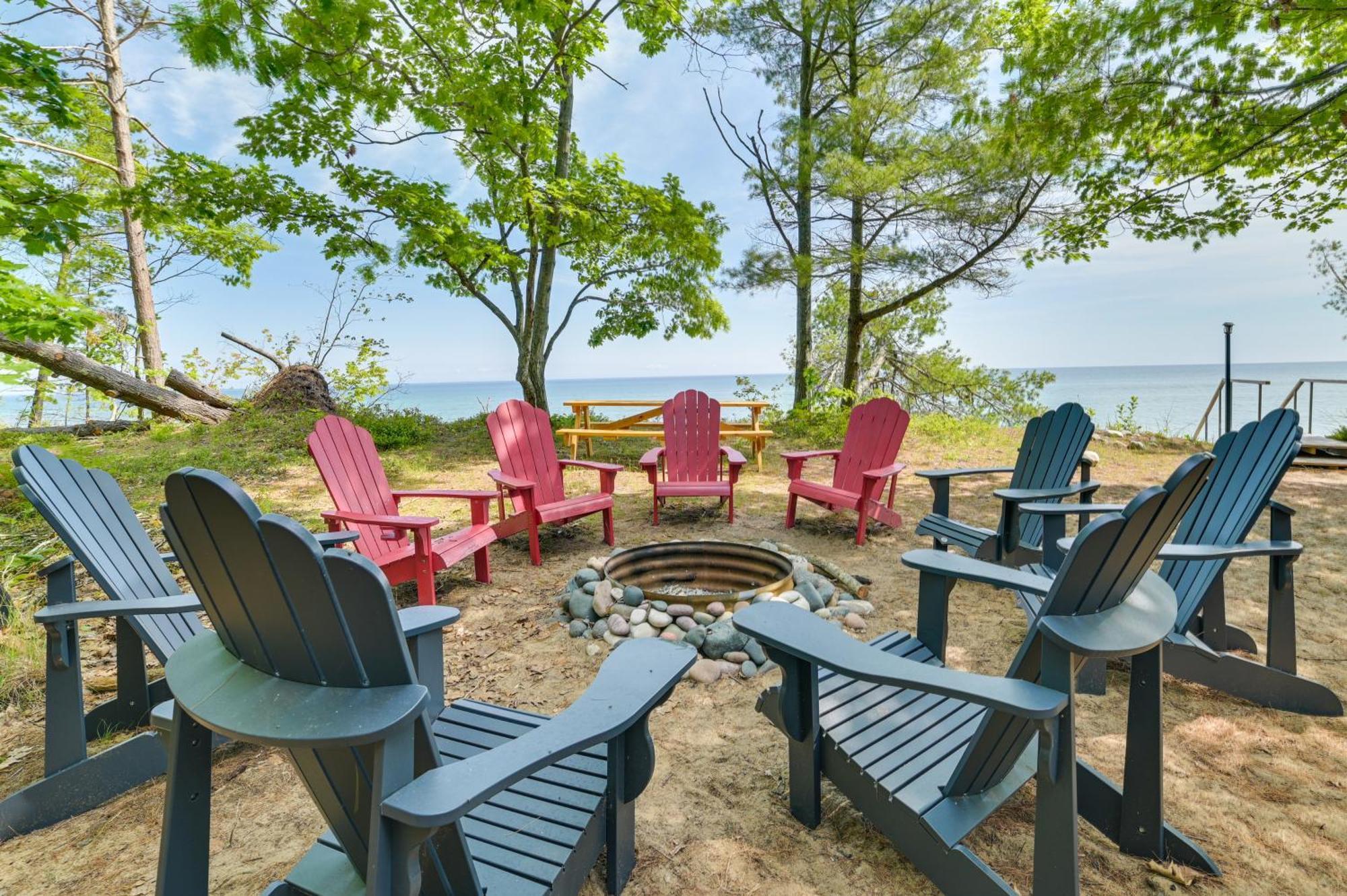 Waterfront Cheboygan Home With Fire Pit Esterno foto