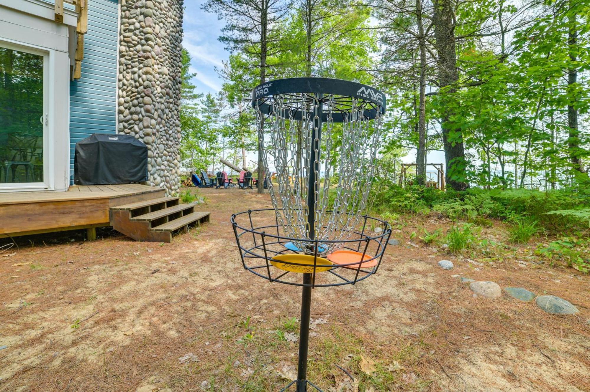 Waterfront Cheboygan Home With Fire Pit Esterno foto